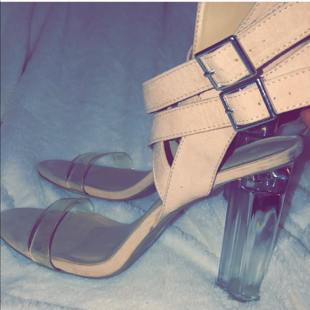 ✨Nude with clear heels✨